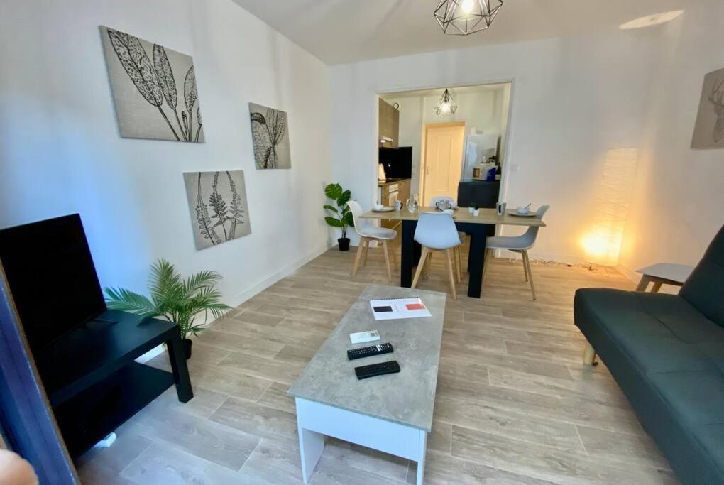 Le Carmen - Terrace - Garage Apartamento Nîmes Exterior foto